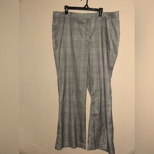 Worthington Gray Plaid Dress Trousers
